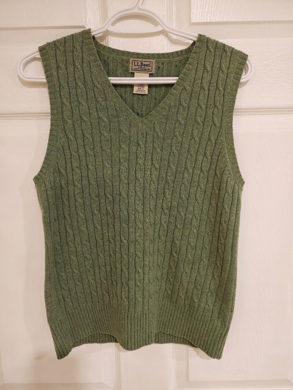 L.L. Bean Women's Green Lambswool V-Neck Sweater